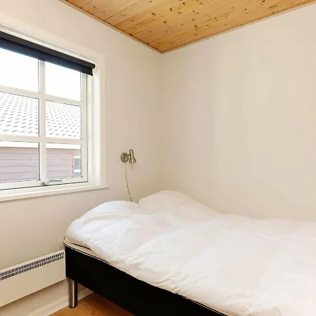 8 Person Holiday In Bl Vand