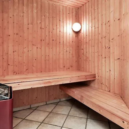 8 Person Holiday In Bl Vand Blåvand